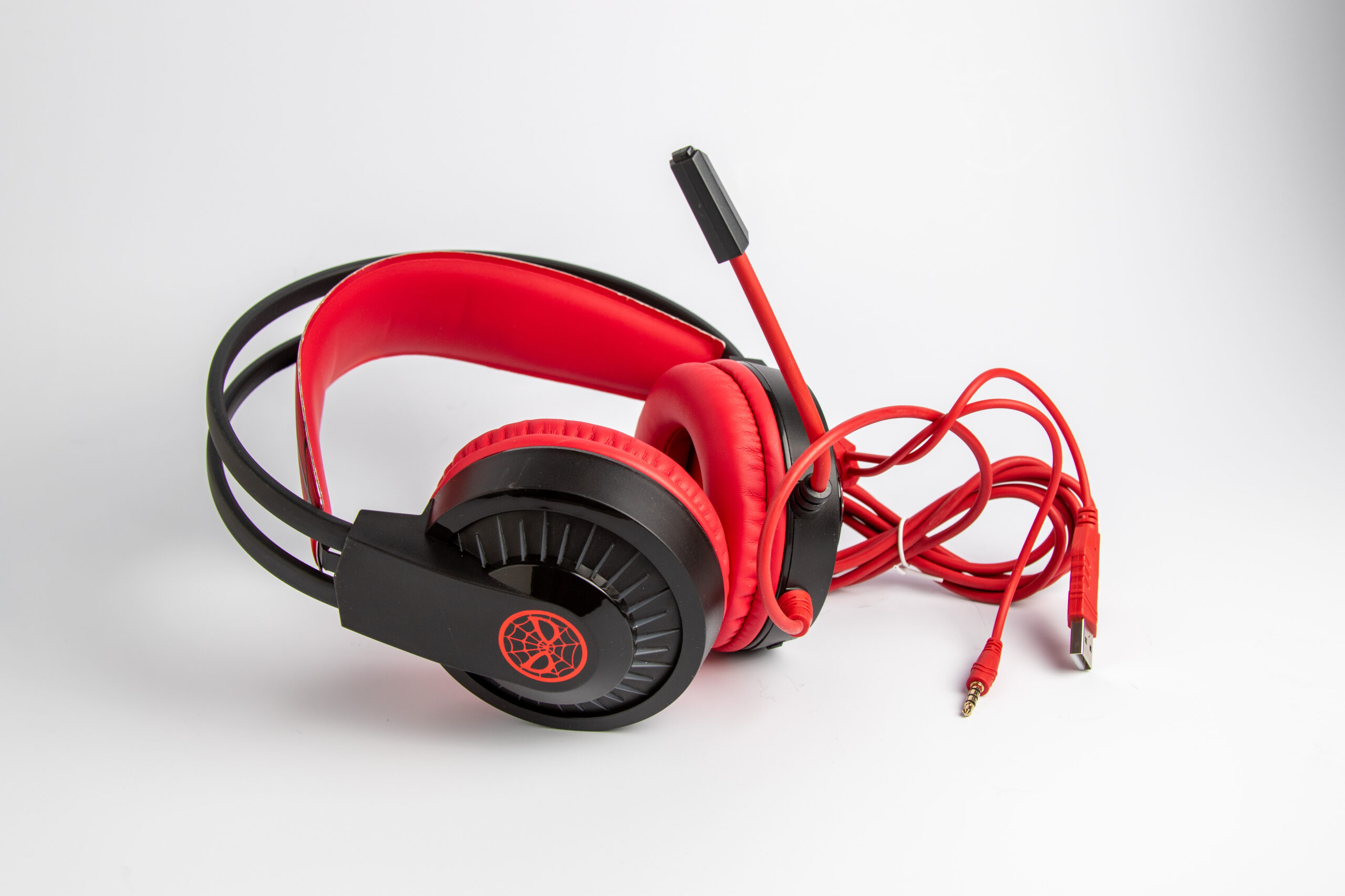 ديزني - سماعة العاب مع مايكروفون - سبايدرمان - العمر 10+