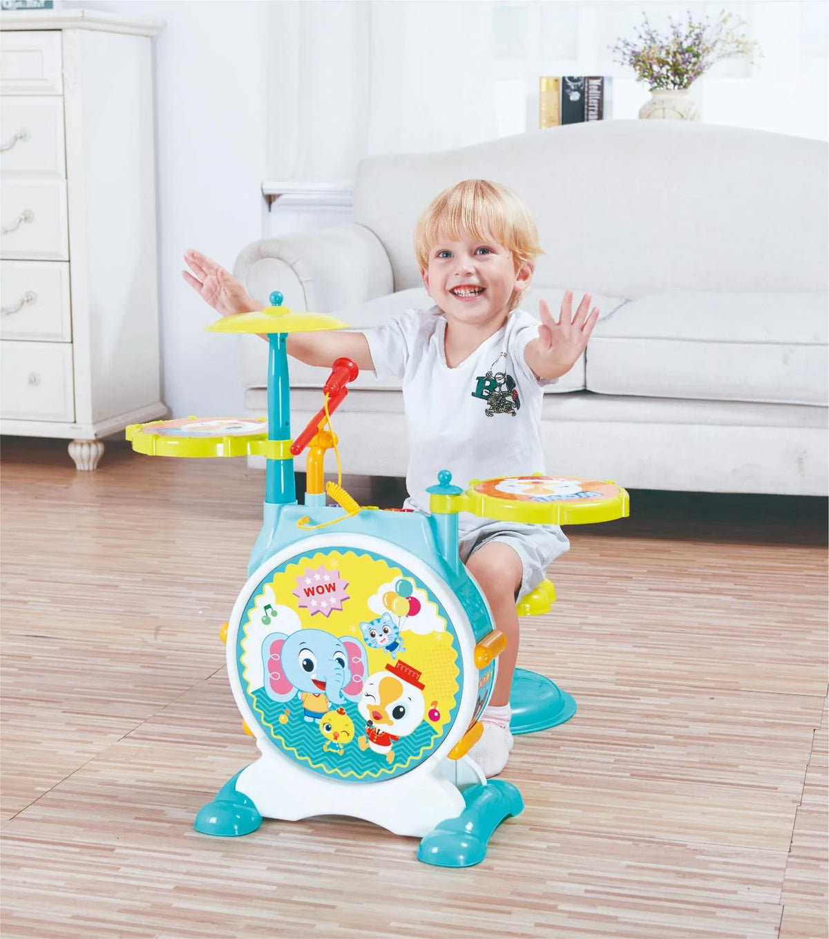Hola Banging Bopping Drum Set