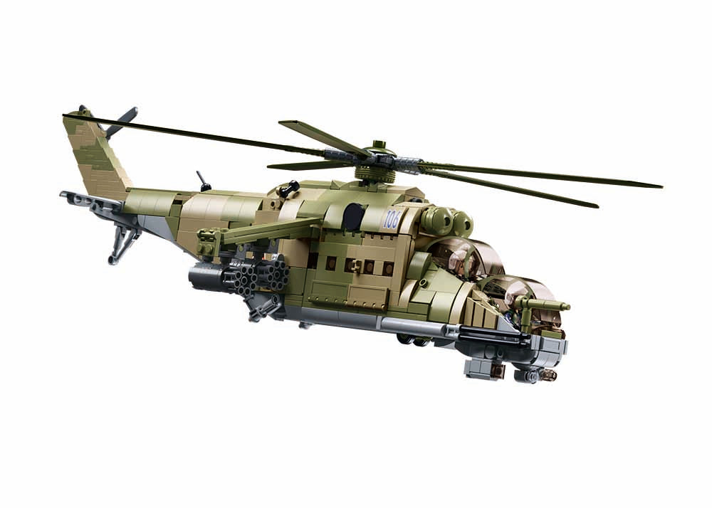 Sluban Model Bricks Mi-24S Gunship 3-in-1 1/35 (893 Pieces)