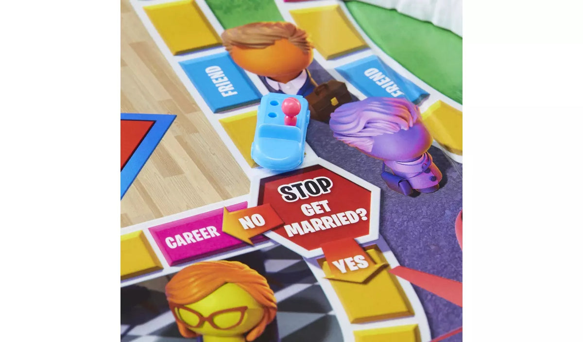 Hasbro Game of Life Classic - Family Board Game