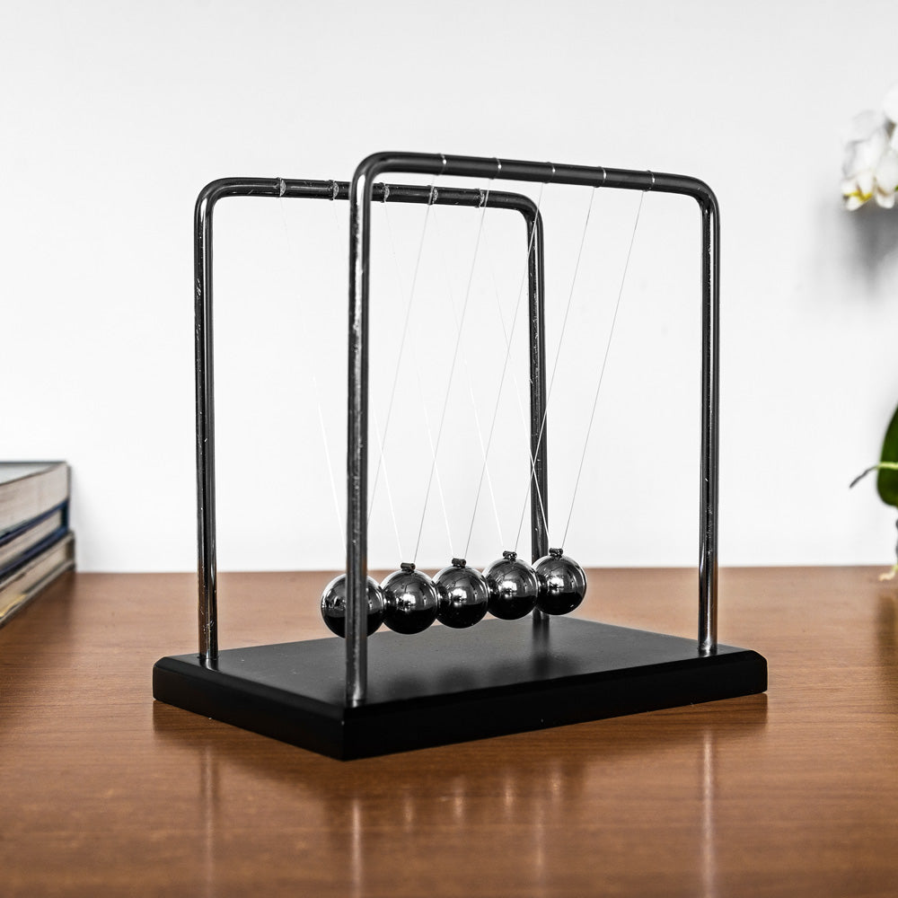 The Source Newton's Cradle Physics Toy - Age 3+