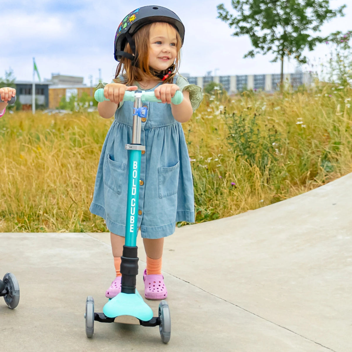 Bold Cube Three Wheel Scooter Teeny Ocean Aqua - Stable Kids Scooter