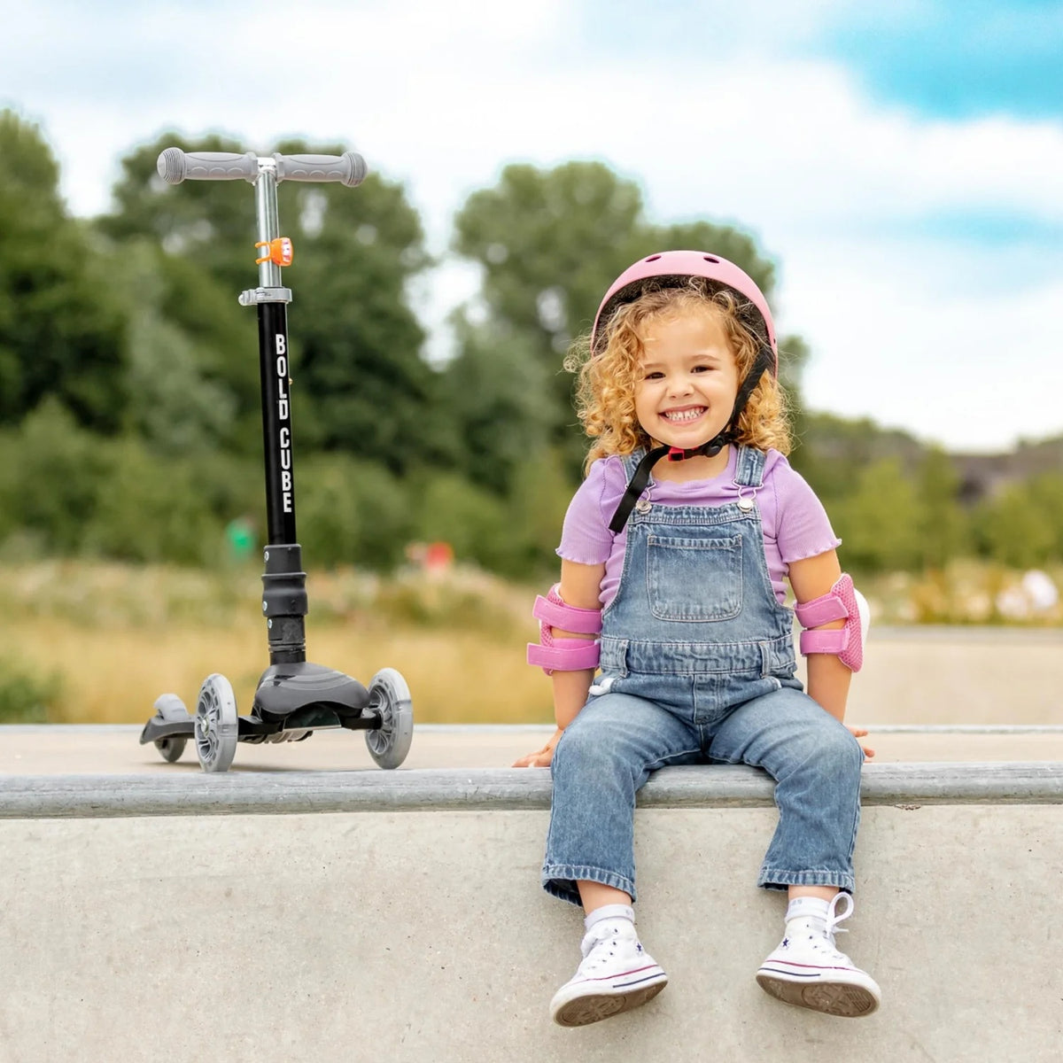 Bold Cube Three Wheel Scooter Rocket Black - Stable Kids Scooter