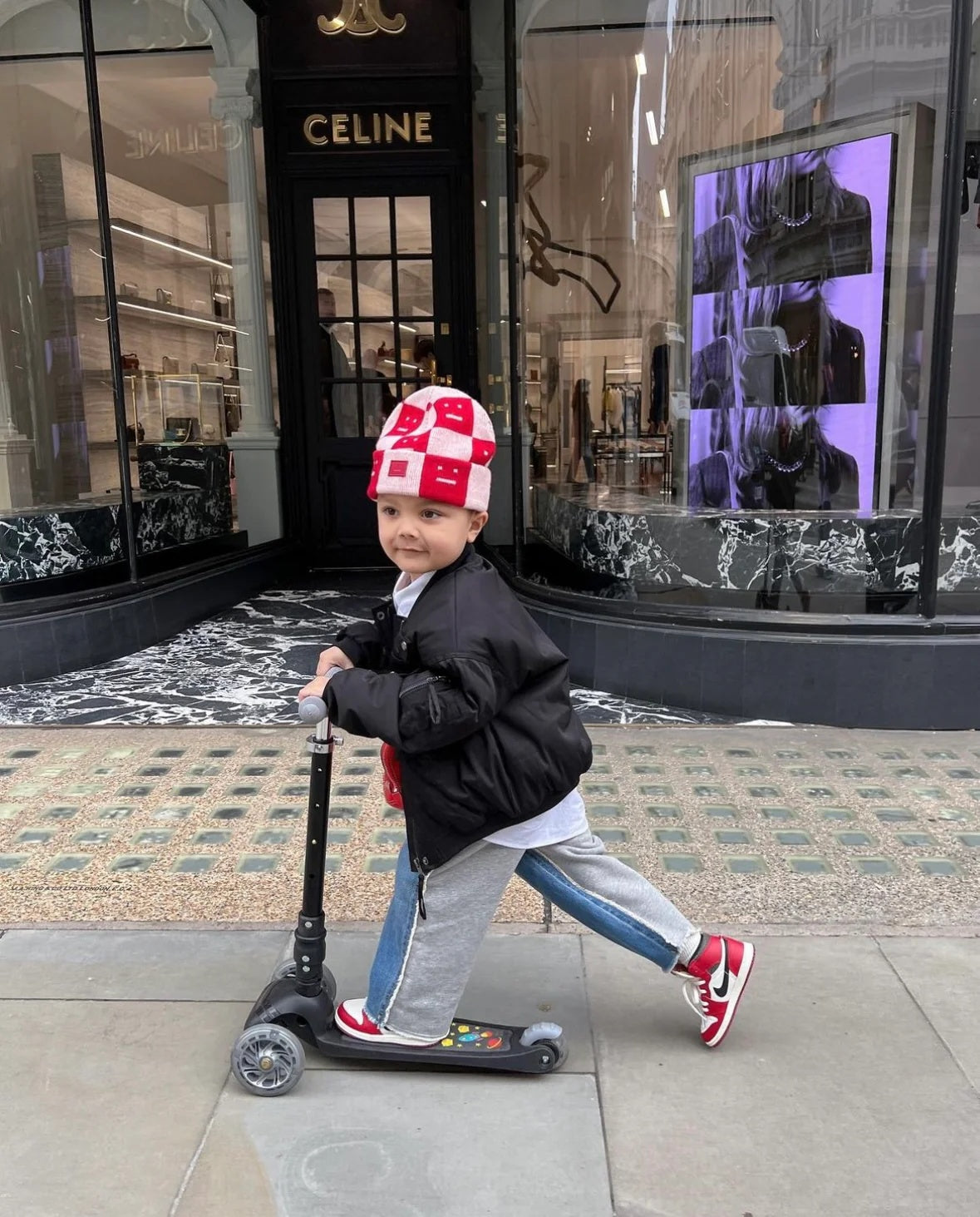 Bold Cube Three Wheel Scooter Rocket Black - Stable Kids Scooter
