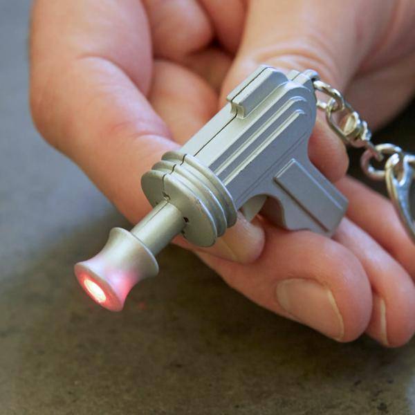 Kikkerland -  Space Gun Led Keychain Carded/Cdu - Code Y904