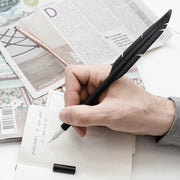 Kikkerland -  Pen Feather Black/White Assorted