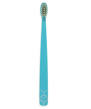 Flipper Toothbrush Cover & Toothbrush Giraffe