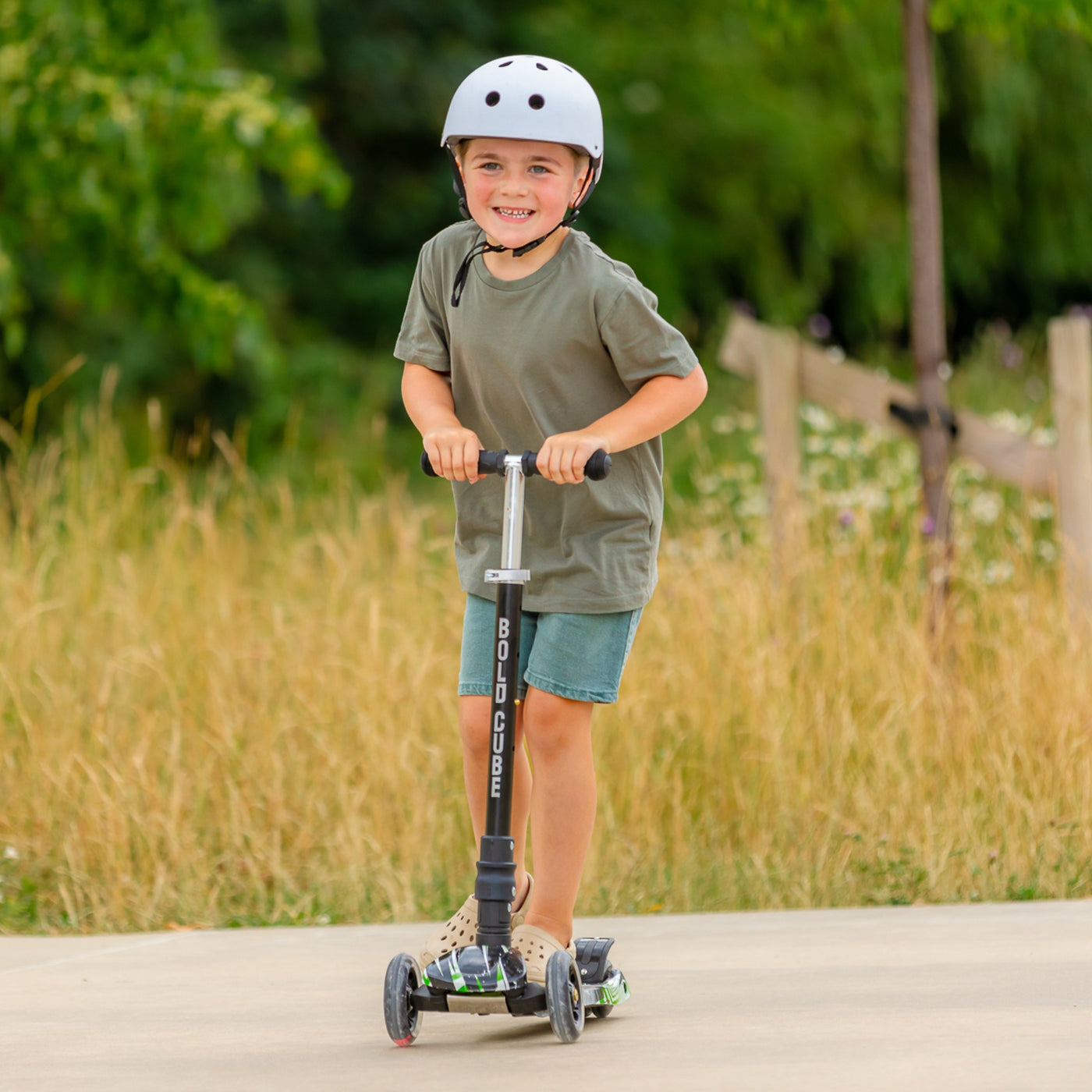 Boldcube Big 3 Wheel Scooter Swift Green Age 5-10