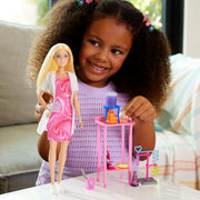 Barbie Scientist Doll with Colour-Change Beaker & Lab Table