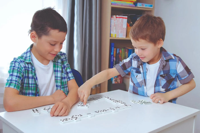 Ambassador Classic Games Dominoes