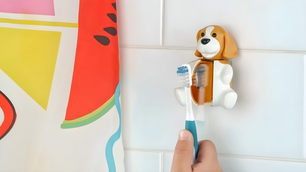 Flipper Toothbrush Cover & Toothbrush Beagle